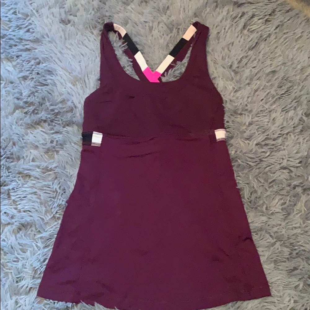 Maroon Lululemon tank top EUC size 4